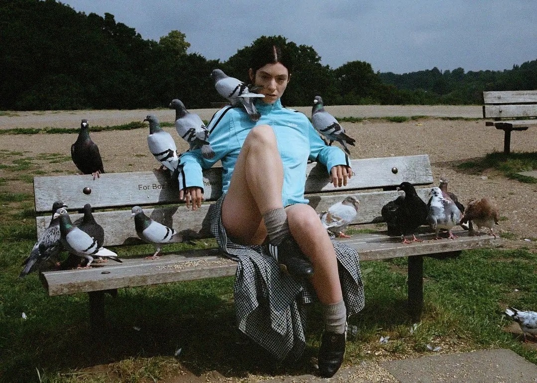 Обложка: Universal New Zealand/Republic Records