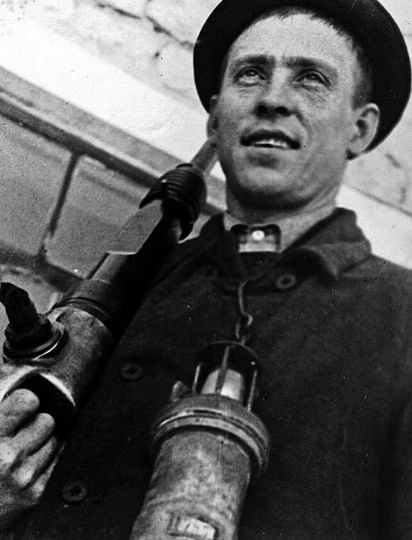 3 января 1906 года родился Алексей Григорьевич Стаханов