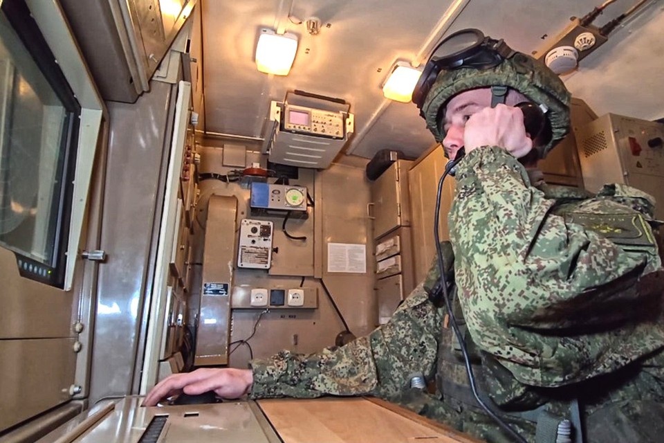    Резиденцию президента в Новгородской области атаковал 91 ударный украинский дрон. Министерство обороны РФ