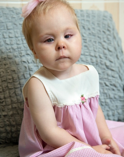 СОНЕ НУЖНА СЕМЬЯ!!!