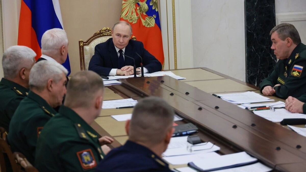    В конце 2025 года ВС РФ наступают на всех направлениях СВО   kremlin.ru