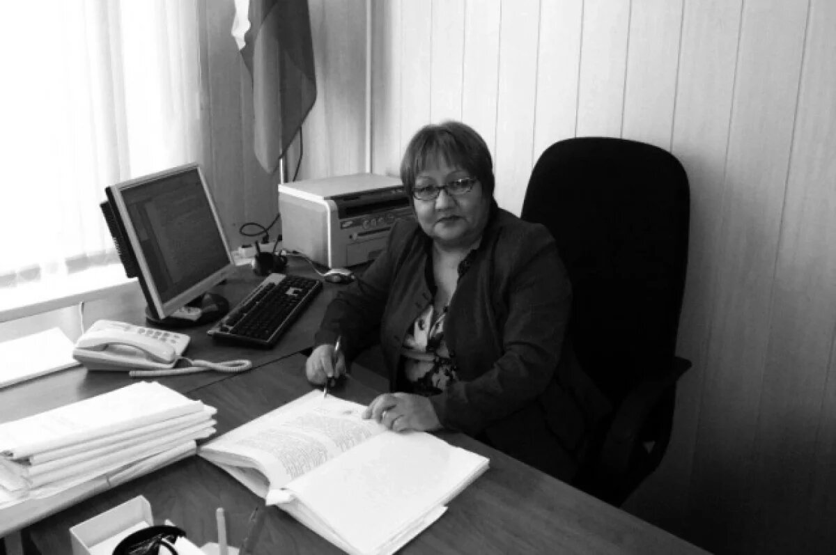    Палласовка прощается с судьей в отставке, которую сгубила болезнь