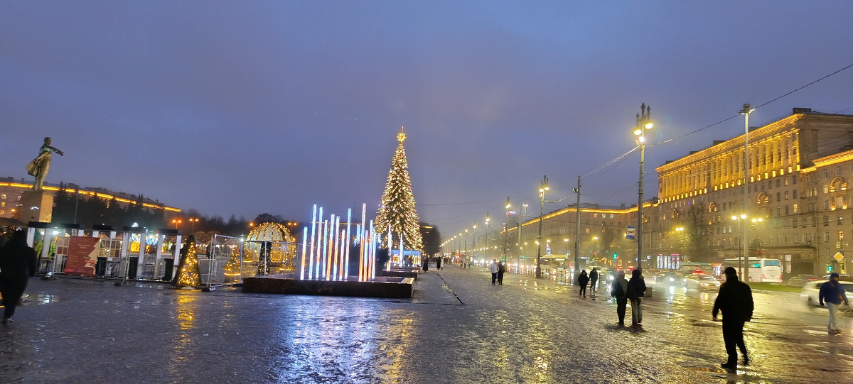 Московский проспект. Время 16 часов 50 минут