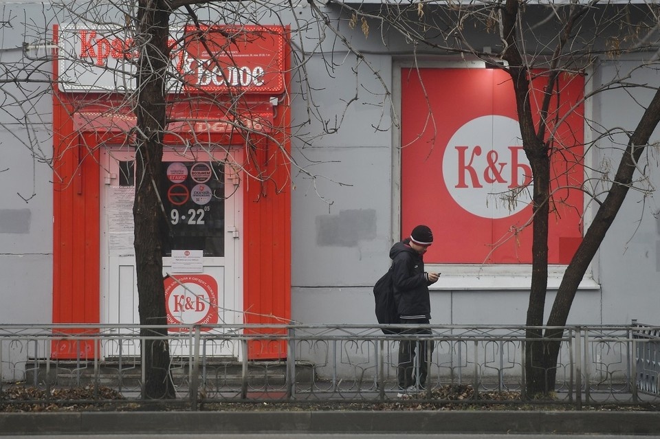    Челябинская сеть «Красное и Белое» полгода не продает крепкий алкоголь в Вологодской области Алексей БУЛАТОВ