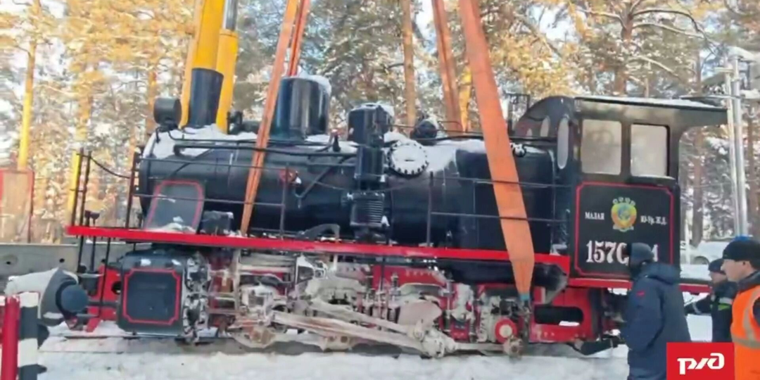 Из памятника в действующие