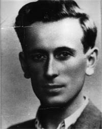 Эдмунд Роман Орлик (1918—1982) — польский танкист, мастер танкового боя, участник Второй мировой войны. За сентябрь 1939 года на танкетке TKS с 20-мм орудием вместе со своим экипажем подбил 13 немецких танков (среди которых предположительно один PzKpfw IV Ausf B)