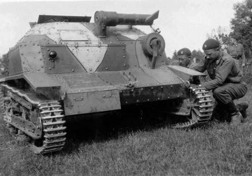 Эдмунд Роман Орлик у своего TKS