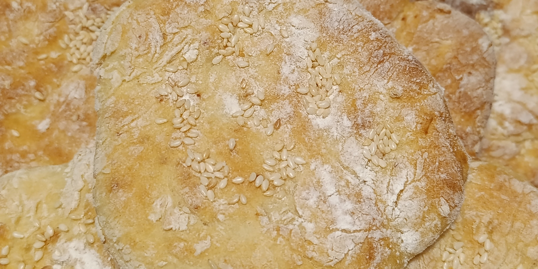 Простые лепешки на кислом молоке