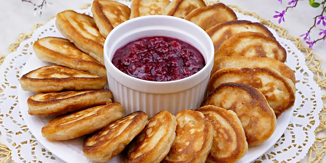 Оладушки: история, секреты и современная жизнь любимого блюда