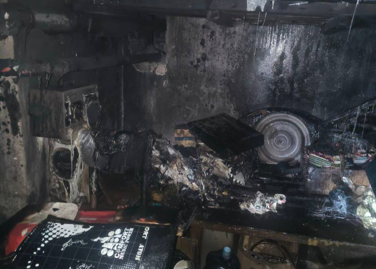    Последствия возгорания устраняли 42 сотрудника и 10 единиц спецтехники