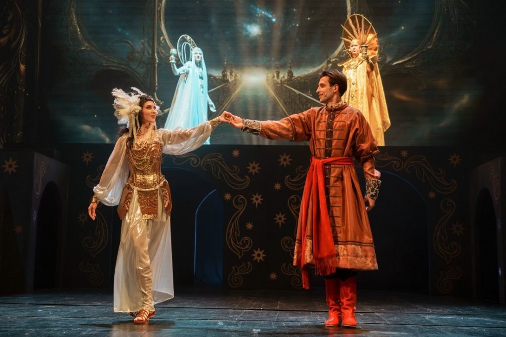 сцена из спектакля «Марья Моревна и царский сын» (фото: Олег Метлин/ТАТД)