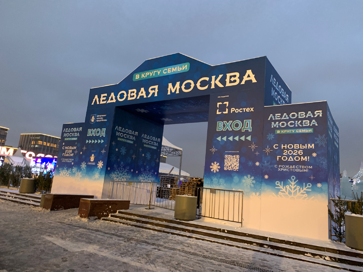   Сейчас прочла, что В этом году фестиваль посвящён легендарной истории про Буратино. Вдохновением послужили сразу три источника: знаменитая повесть Алексея Толстого, культовые фильмы Льва Нечаева и новая интерпретация от режиссёра Игоря Волошина.

 

