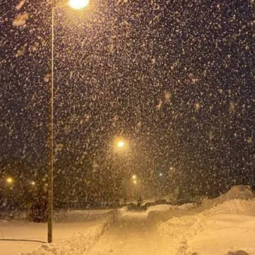 Лучший релиз недели. WEIRGI, LIL KILAH, бровник сделал тебе бит — Снег
Jazzy Hip-Hop (Макеевка, ДНР)