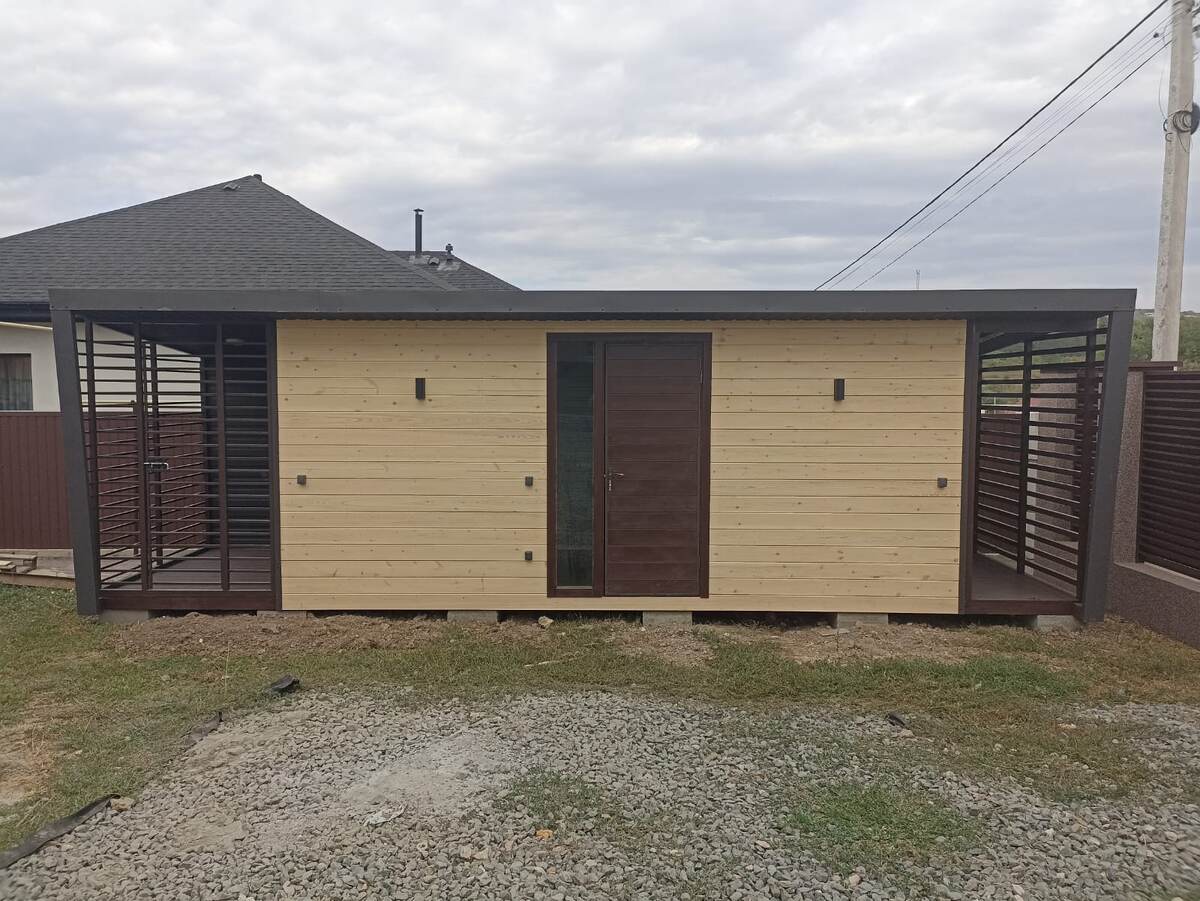 Цвет металла коричневый