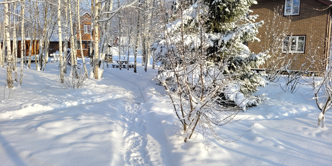 Скоро снова прозвучат куранты. Гимн слушаем стоя