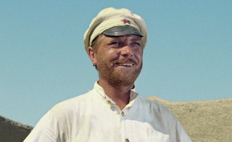   Анатолий Кузнецов. Кадр из фильма «Белое солнце пустыни», киностудия «Мосфильм», 1969 г.