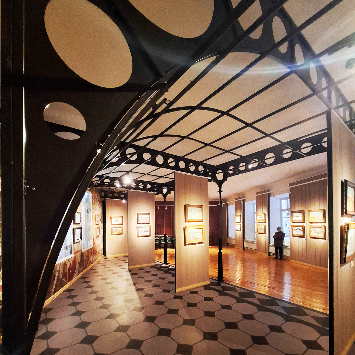 Интерьеры Музея художественного освоения Арктики им. Борисова. Фото автора.