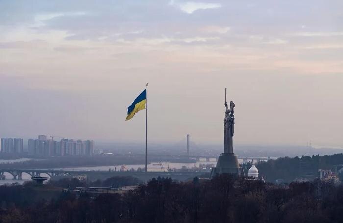 Обложка © Shutterstock / FOTODOM / vikhesse_photography