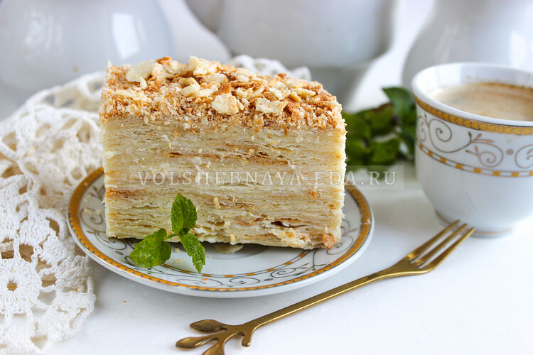 Домашний «Наполеон» слоеный, с заварным кремом