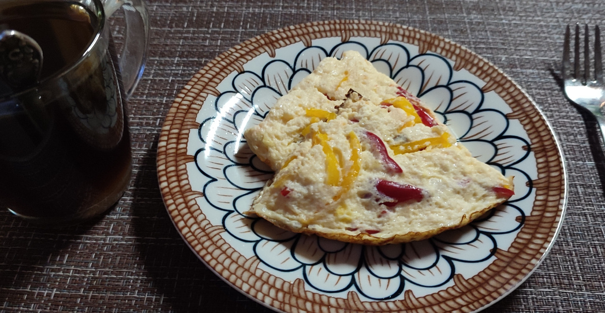 Вчера я эти перчики отполовинила на салат, вот и решила их приготовить, чтобы не пропали. 