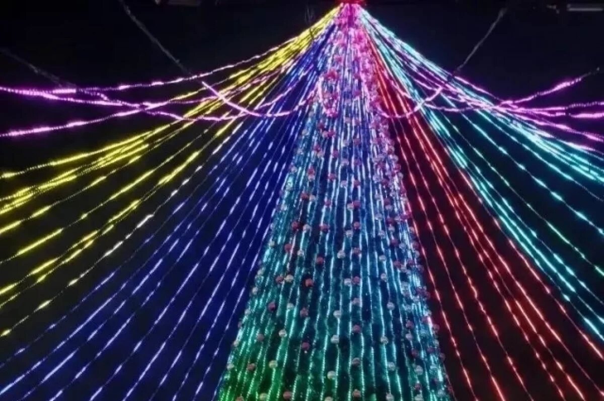    Главная ёлка откроется вечером 30 декабря 2025 в Улан-Удэ