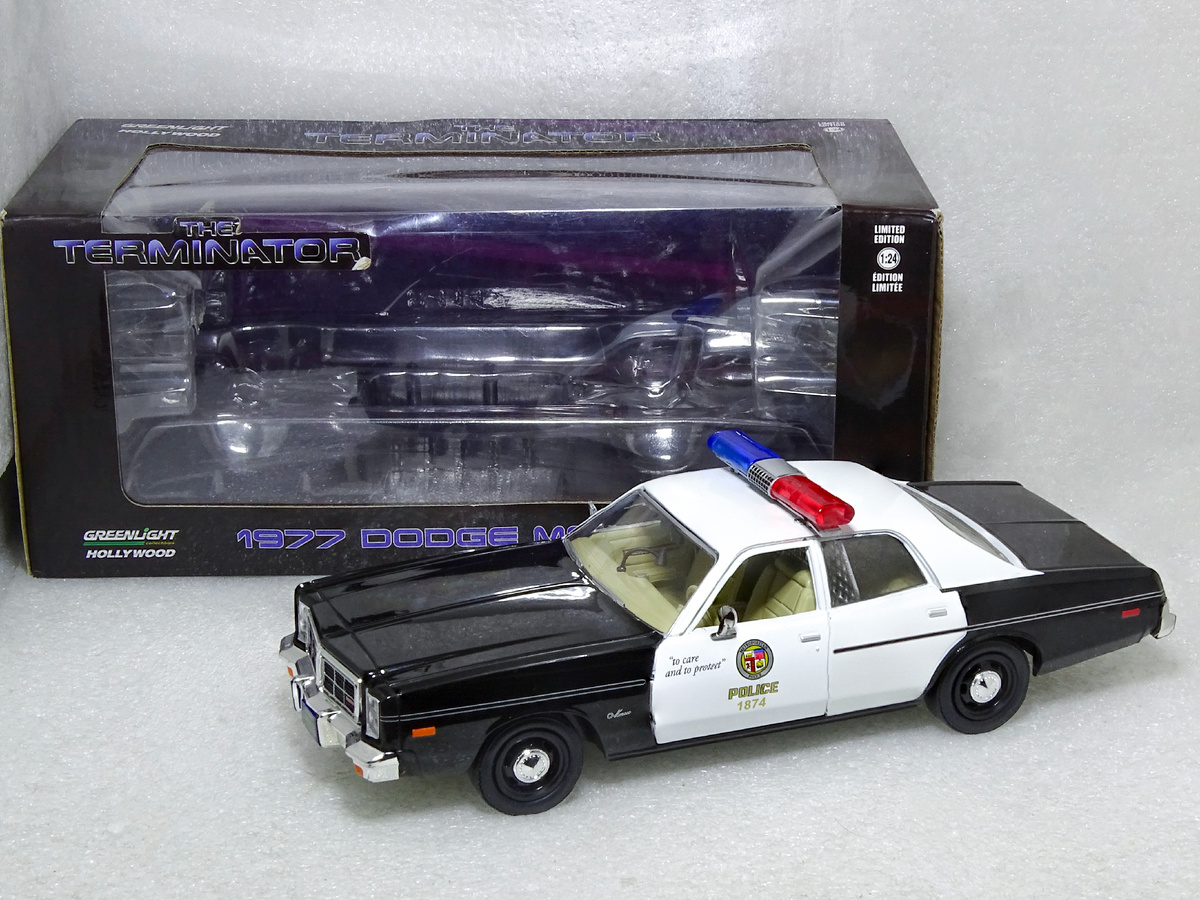 Рис. 1. Модель патрульного автомобиля Dodge Monaco Metropolitan Police 1977 из к/ф «Терминатор» в масштабе 1:24 от фирмы GreenLight