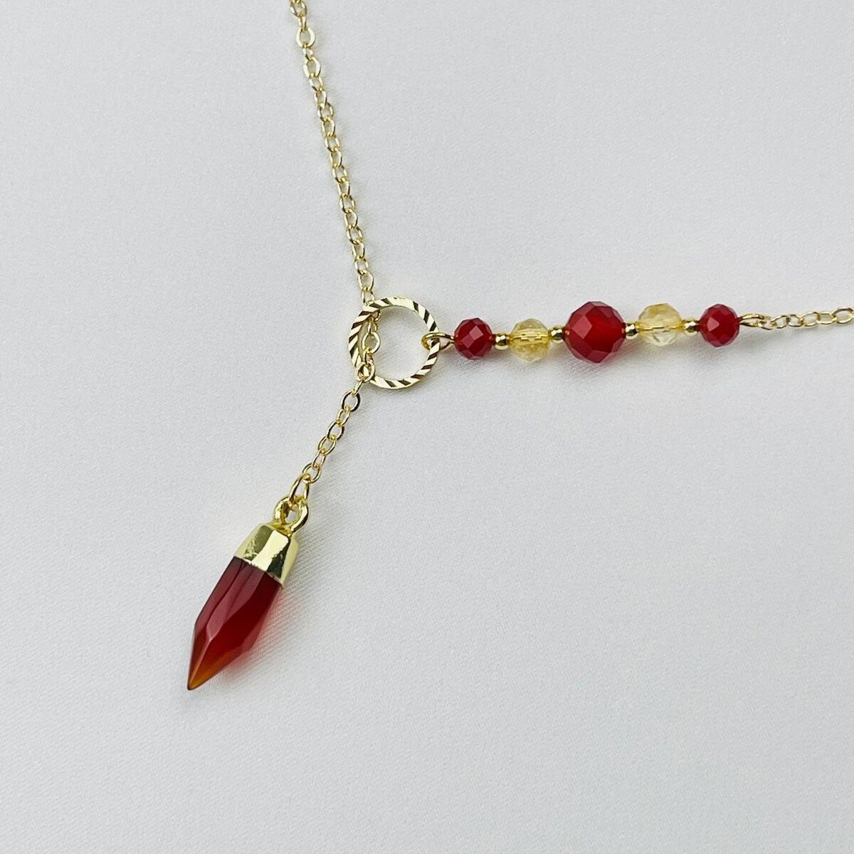 Колье из сердолика и цитрина с кулоном Samotsvet.ru