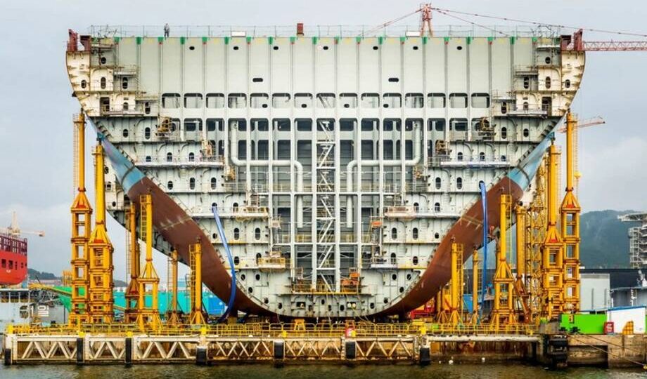 Непреднамеренная красота: фотограф открывает скрытую эстетику заводов