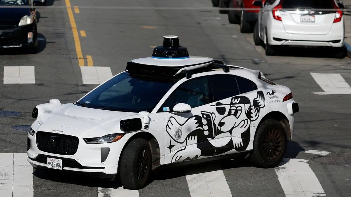    Роботакси Waymo / © Getty Images