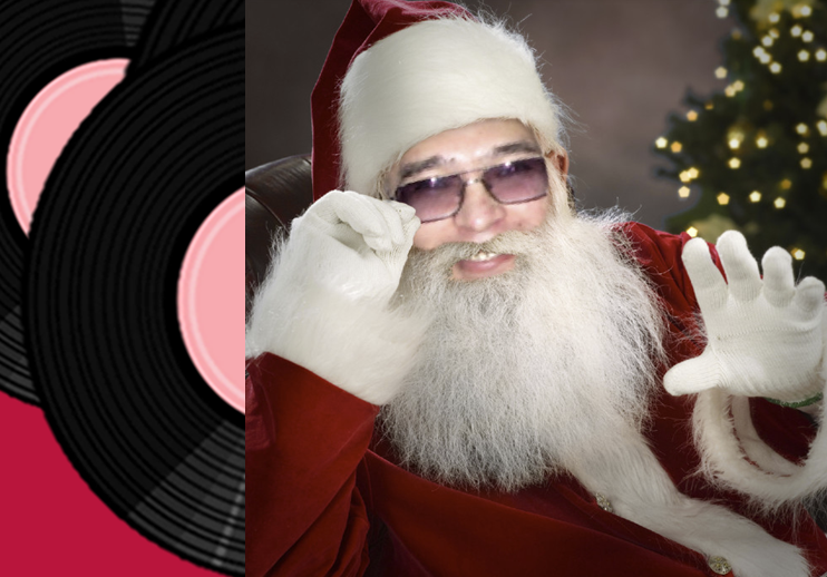 Надо догадаться, кто в этом году у нас Дед Мороз. Узнали в гриме? 