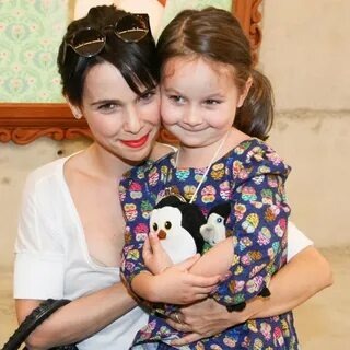 Д.Фалабелла с дочкой.