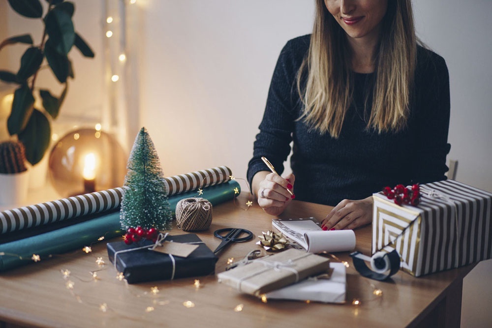    Небольшой анализ поможет ответить на вопрос, что можно подарить мужчине на Новый год, и точнее определить направление поиска. / Фото: iStock