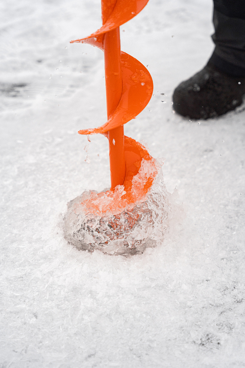 Много лунок за короткое время без изнурительного ручного бурения