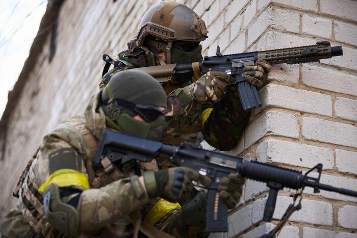 Обложка © Shutterstock / FOTODOM / hurricanehank