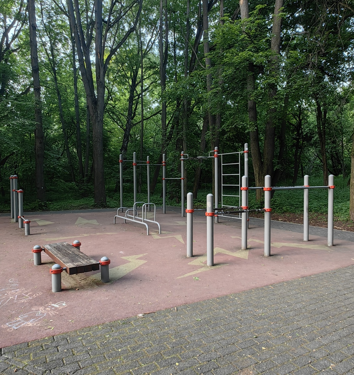 Площадка в парке 