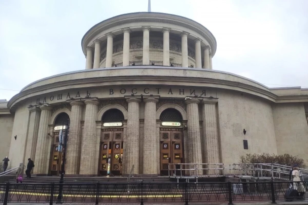    Стал известен график работы метро Петербурга в новогоднюю ночь