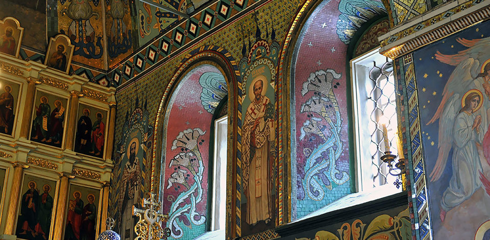     В декабре ввели в эксплуатацию храм на Привокзальной площади у станции Бутово