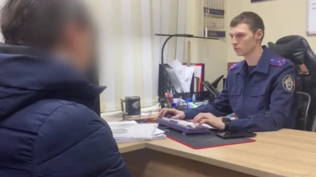    Допрос матери, подозреваемой в убийстве своих детей. Кадр из видео СУ СКР по Московской области