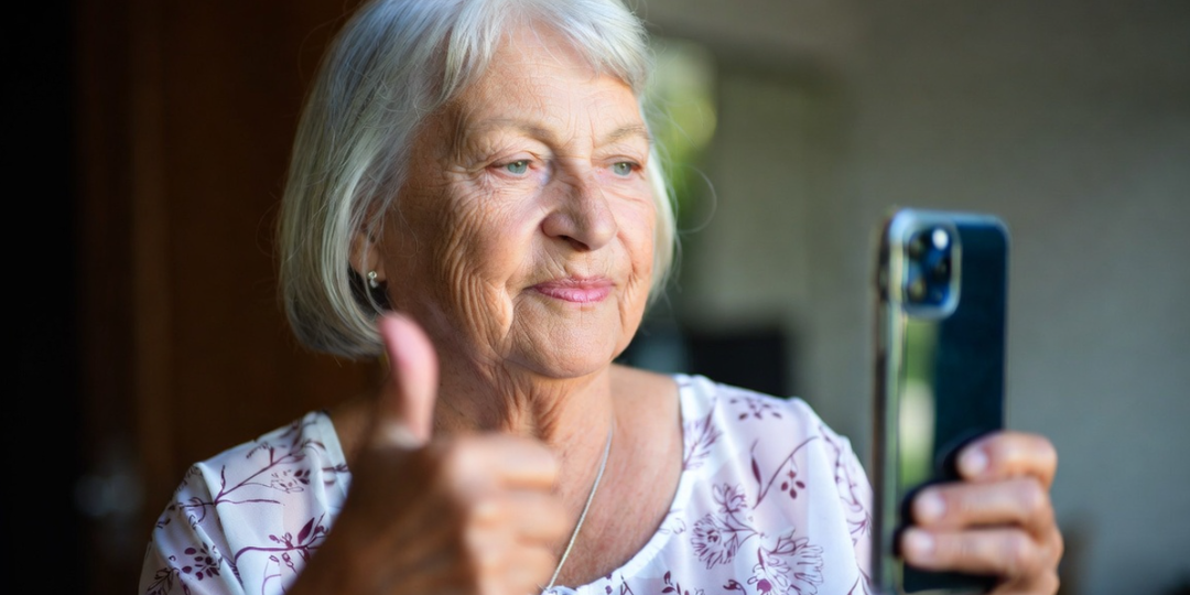 Минимальный набор характеристик смартфона для пенсионеров прямо сейчас