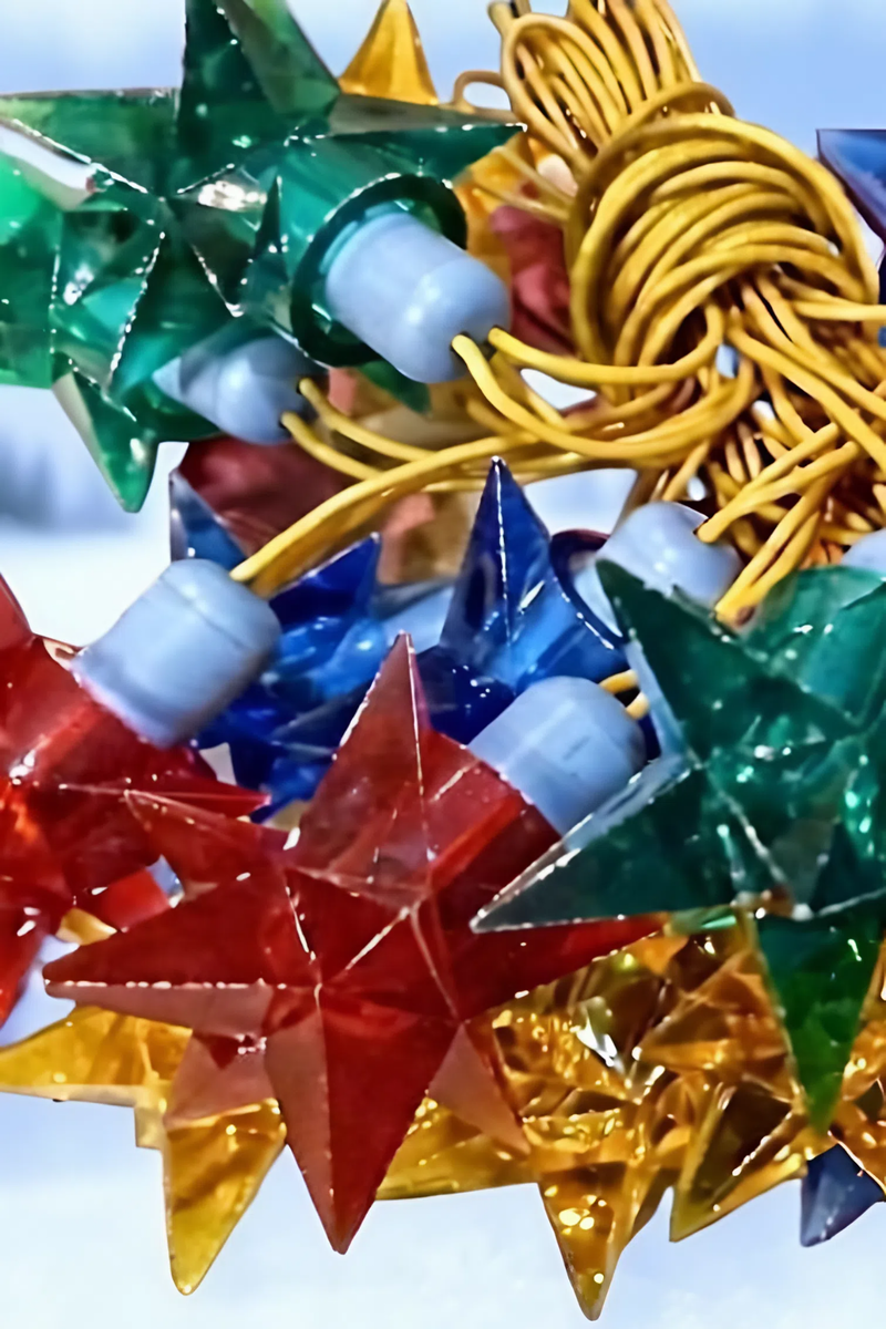 Электрогирлянда «Кристалл» родом из СССР. Фото взято с сайта Мешок для иллюстрации статьи.