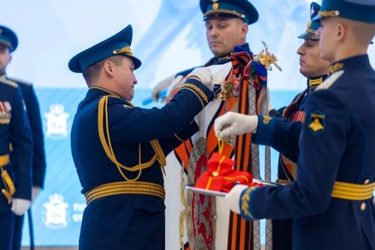    Орденом Александра Невского наградили 76-ю псковскую дивизию ВДВ