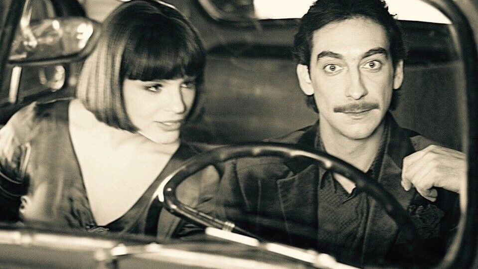 Он женился на самой красивой женщине Союза, а она попала в психбольницу