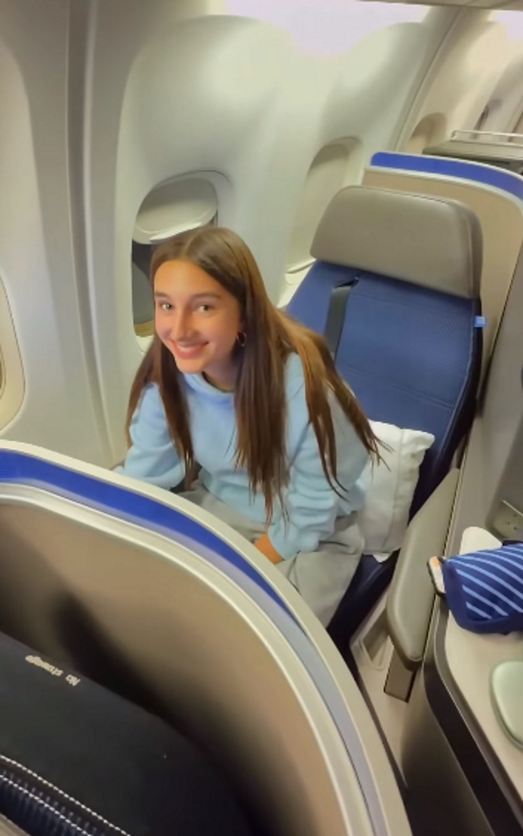 Клава Земцова летает только бизнес-классом. Фото: соцсети