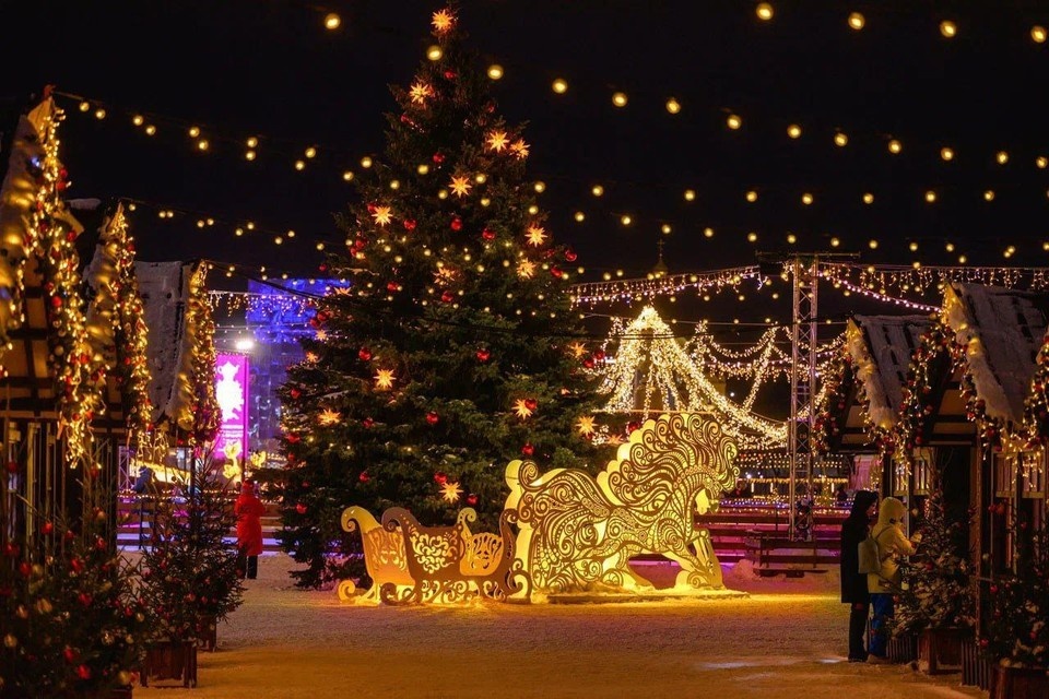    Подробная афиша мероприятий в Новогоднюю ночь в Нижнем Новгороде. АНО «Центр 800»