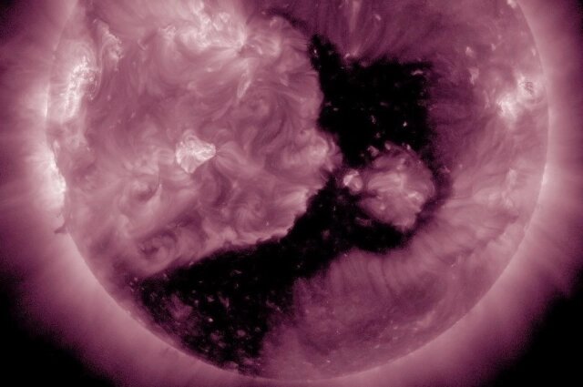    Корональная дыра на Солнце Фото: Лаборатория солнечной астрономии (ИКИ РАН и ИСЗФ СО РАН)