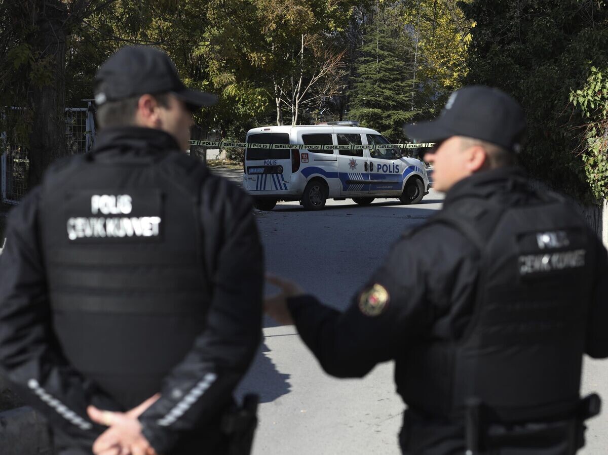    Турецкие полицейские | © AP Photo / Burhan Ozbilici