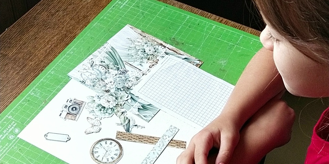 Скрап с детьми. Открытка для старшей сестры