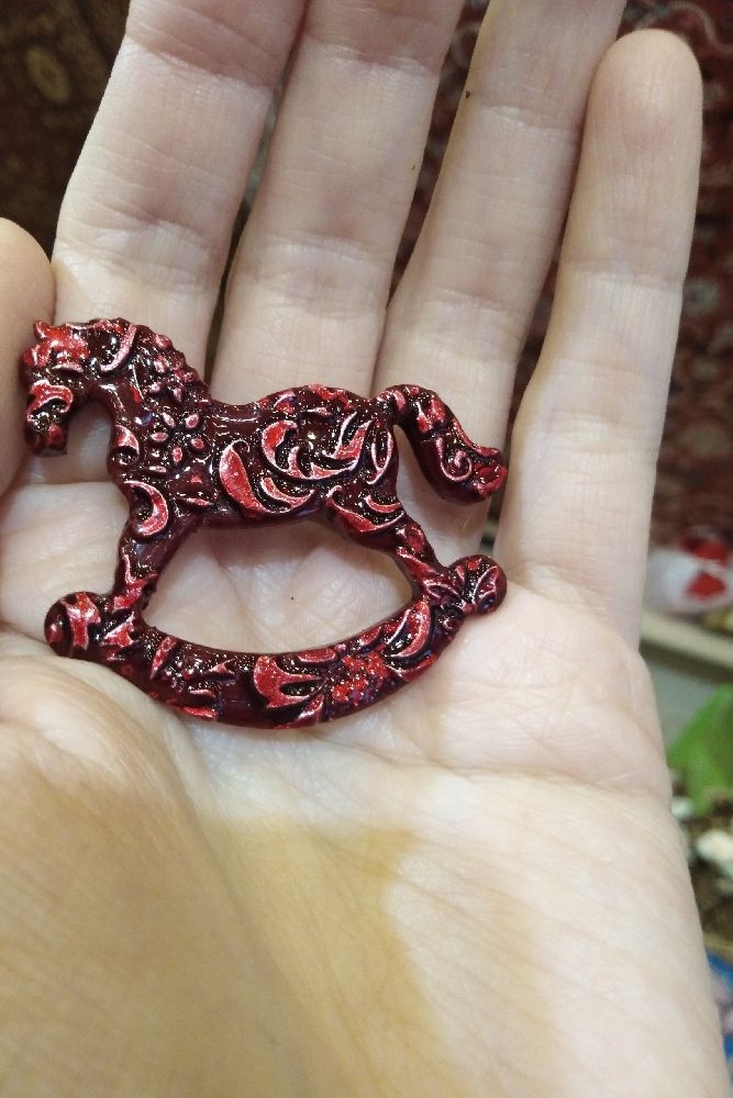    Самый главный товар на новогодней ярмарке в этом году - лошадка / Фото: Из архива Гюзель Ибрагимовой