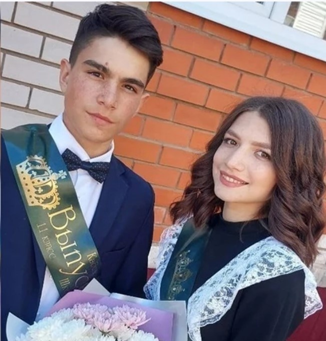 Каникулы в родном селе стали для брата с сестрой последними.