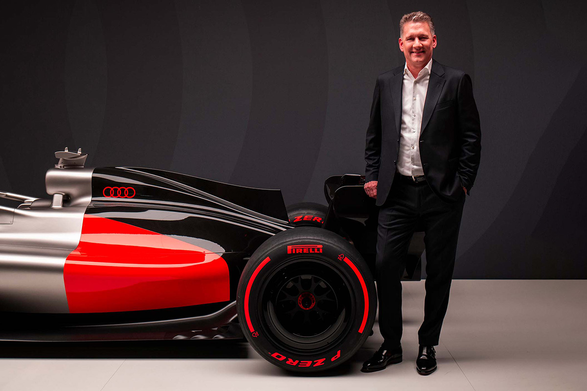 Flying Colors: As Sauber becomes Audi, the team’s cars will trade out a livery of acid green and black for silver, red and black. (Фото Audi)